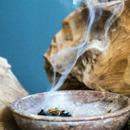 Räucherung von Moebelkult